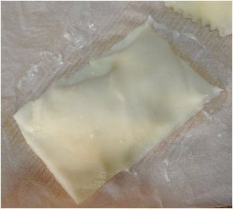 BLÄTTERTEILCHEN mit APFEL und RICOTTA