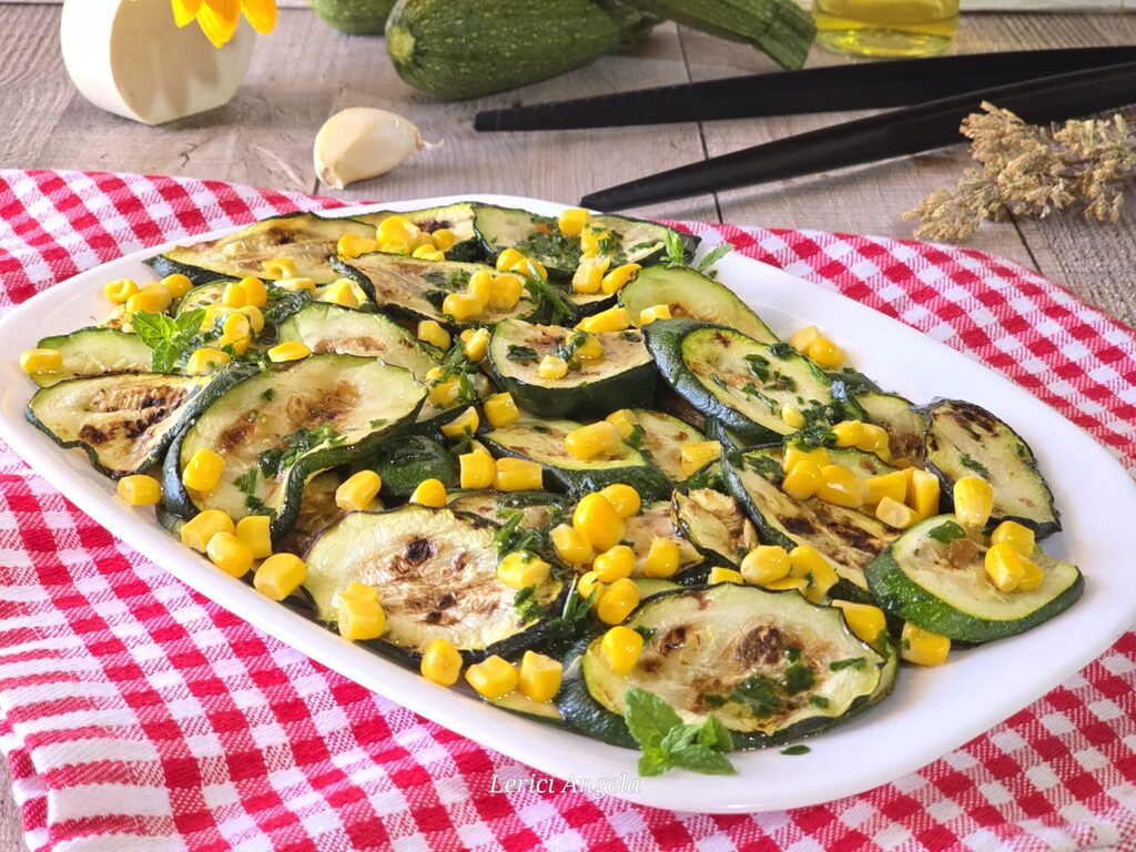 Gegrillter Zucchini-Mais-Salat