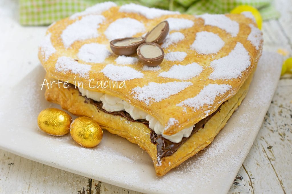 CAMPANA-TORTE Millefeuille mit Ostereiern