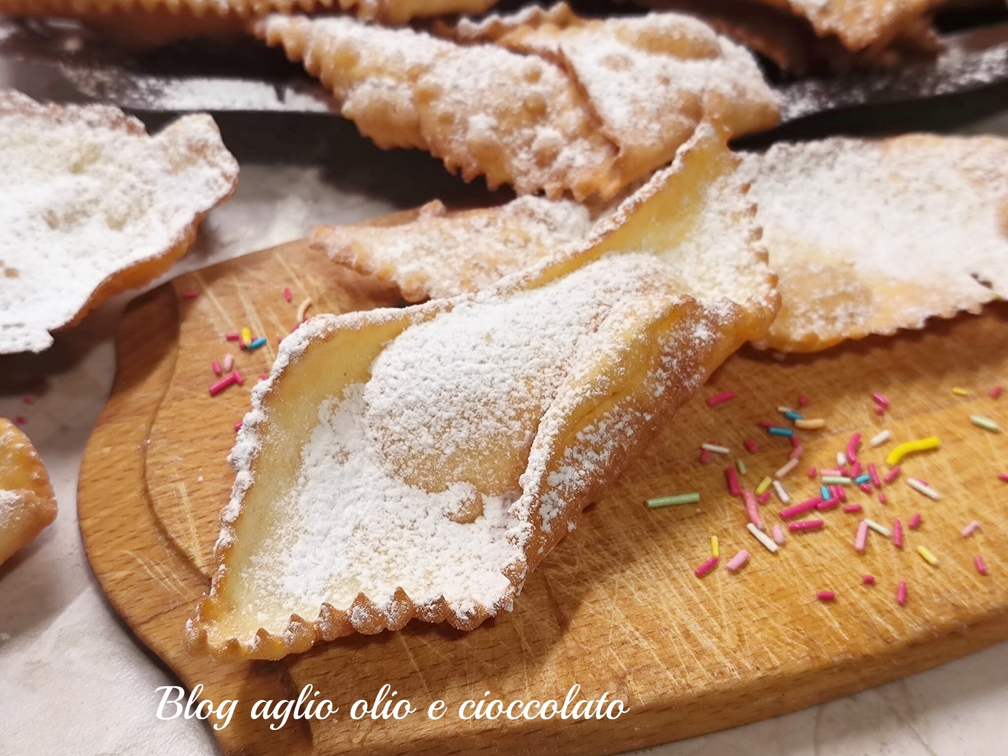 TRADITIONELLES REZEPT FÜR KARNEVALSFRAPPE