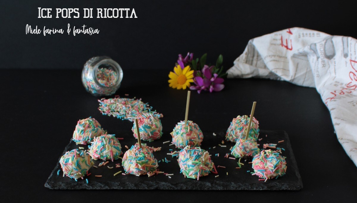 Eis-Pops aus Ricotta