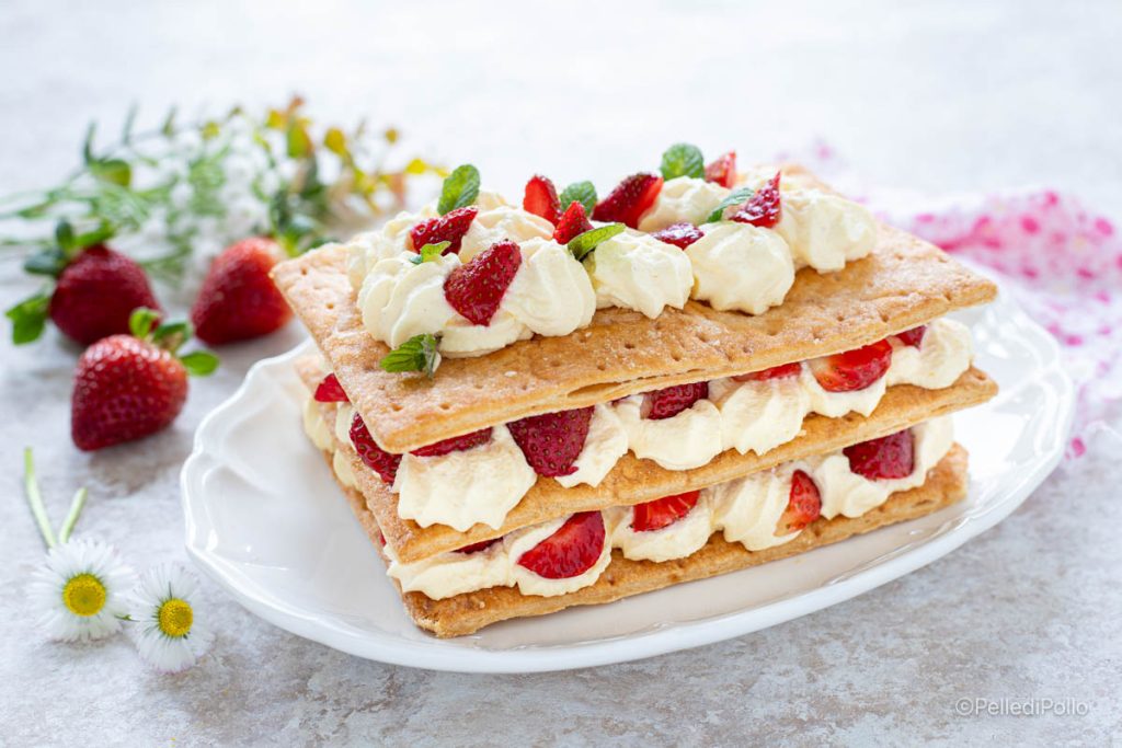 Erdbeerblätterteigkuchen