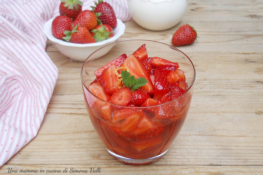 süße Erdbeeren im Weißwein