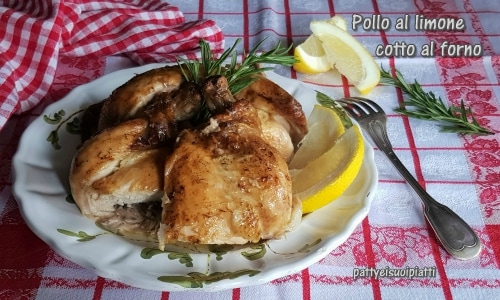 Im Ofen gebackenes Zitronenhähnchen