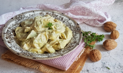 Pansoti mit Walnusssoße