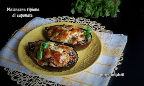 Gefüllte Auberginen mit Caponata aus dem Ofen