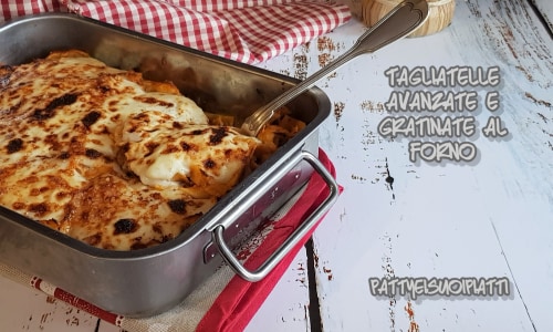 Übriggebliebene und überbackene Tagliatelle im Ofen