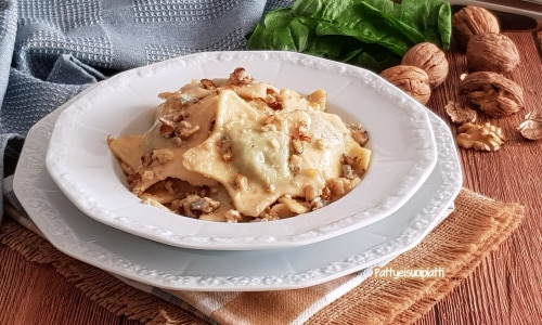 Gefüllte Sterne mit Gorgonzola