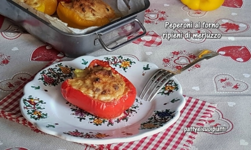 Gefüllte Paprikaschoten mit Kabeljau aus dem Ofen