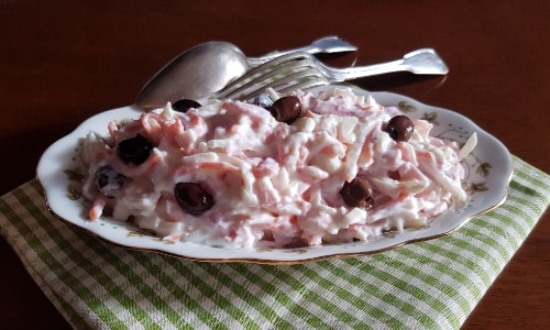 Frischer Appetitanreger Insalata Capricciosa