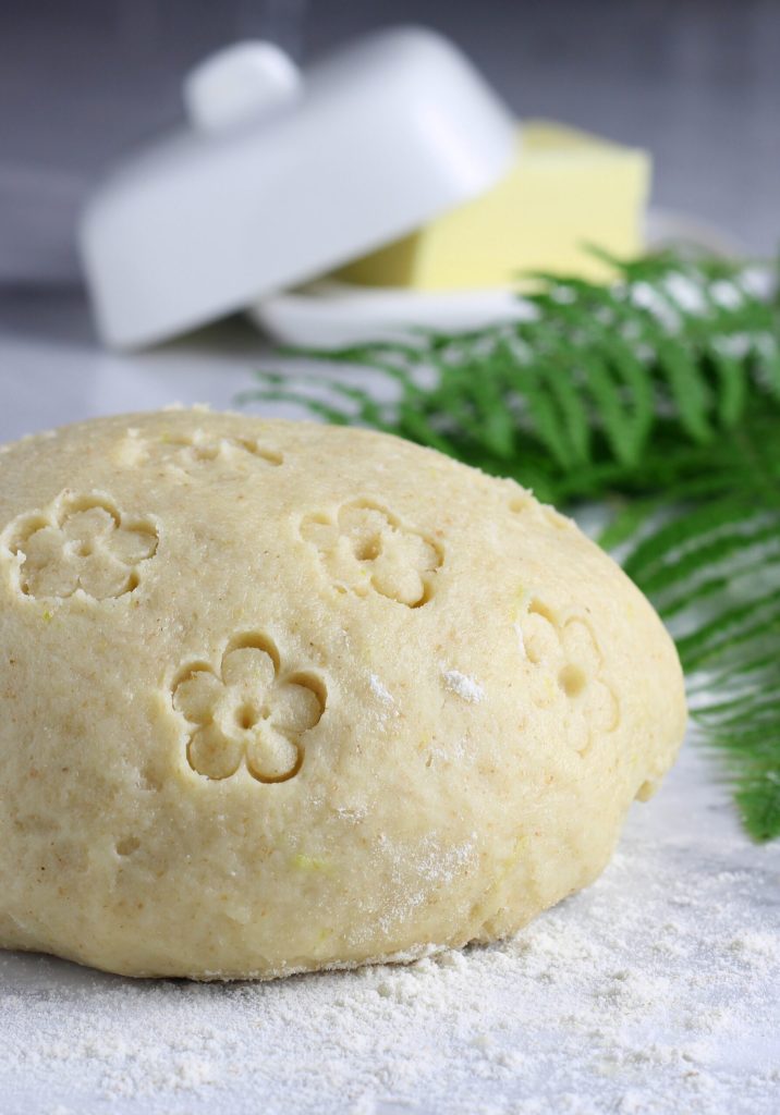 Mürbeteig mit Butter und Wasser