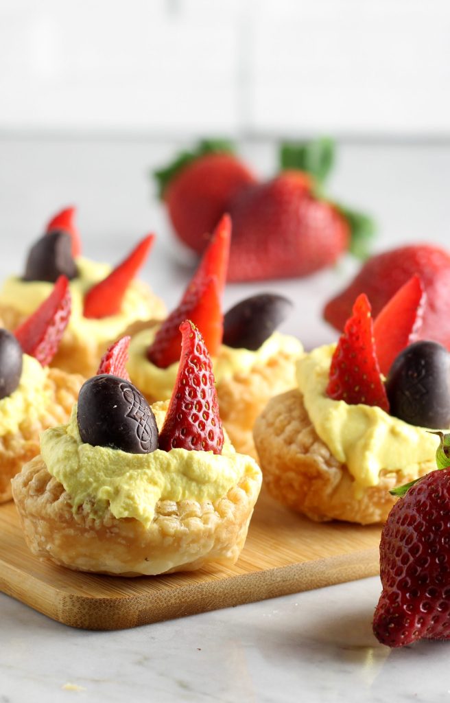 Blätterteigkörbchen mit Kurkuma-Creme