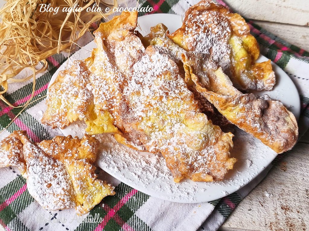 Die Frappe in der Luftfritteuse mit einem Trick werden knusprig und leicht, niemand wird merken, dass sie nicht frittiert sind