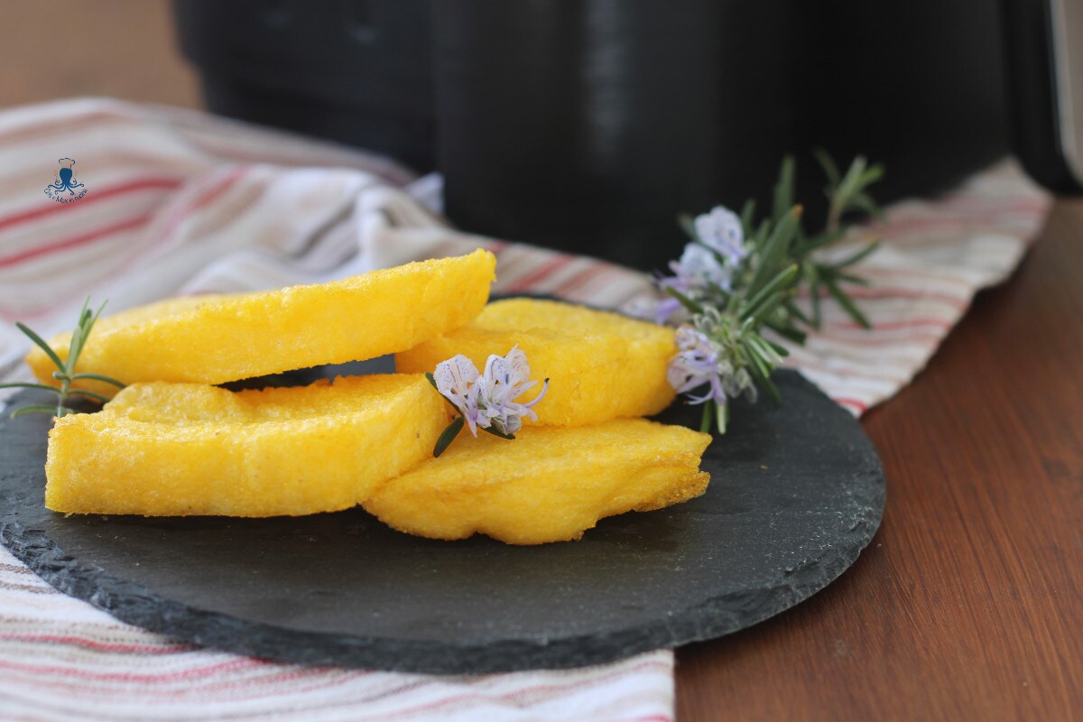 Gegrillte Polenta in der Heißluftfritteuse