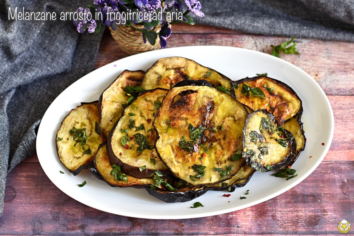 Geröstete Auberginen in der Heißluftfritteuse