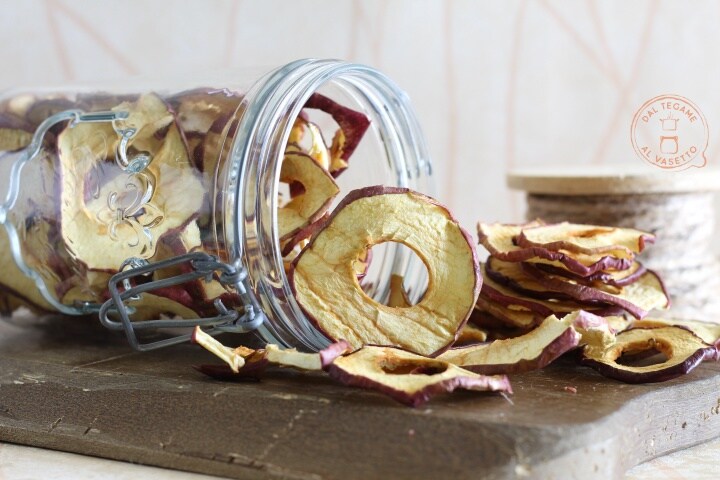 Getrocknete Äpfel mit Dörrgerät