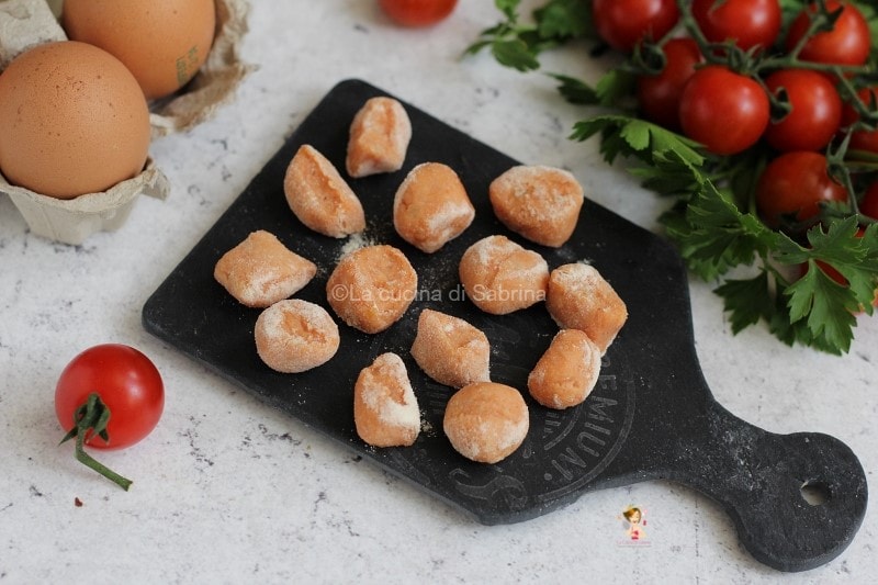 Vollkorn-Gnocchetti mit Tomatenmark