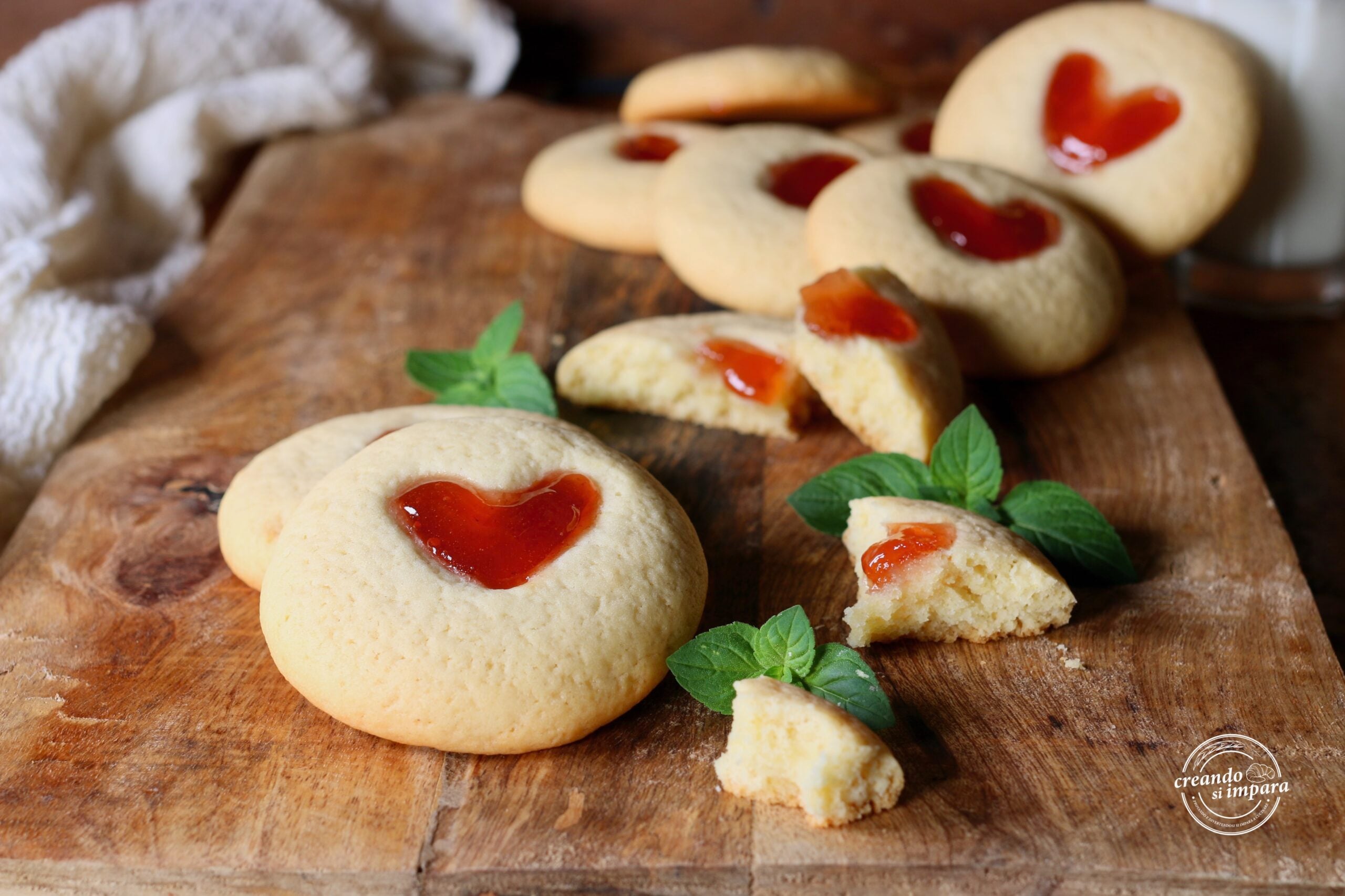 Große Kekse mit Marmelade