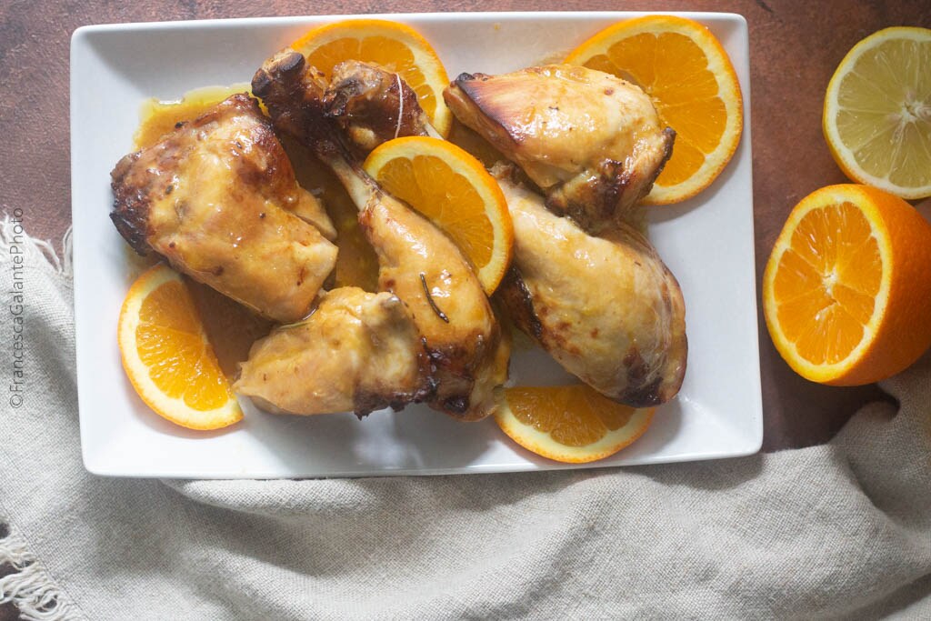 Hähnchen mit Orangenreduktion im Ofen gebacken