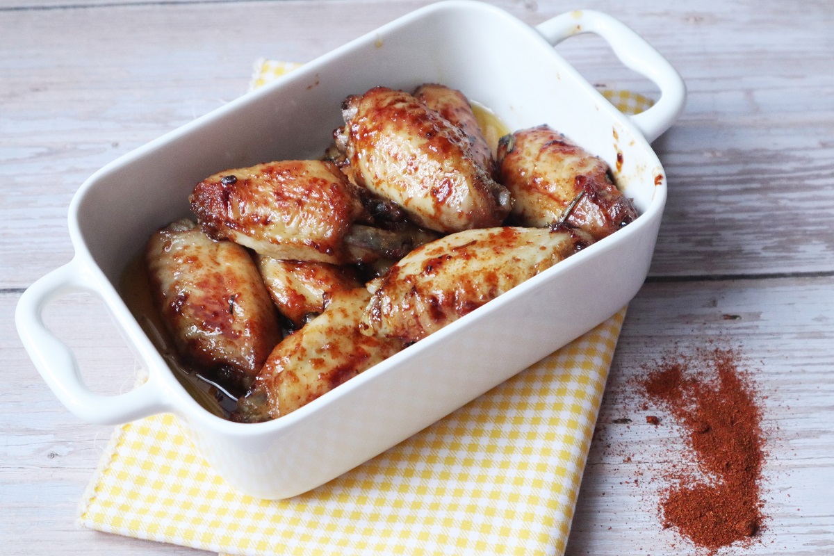 Hähnchenflügel mit Paprika