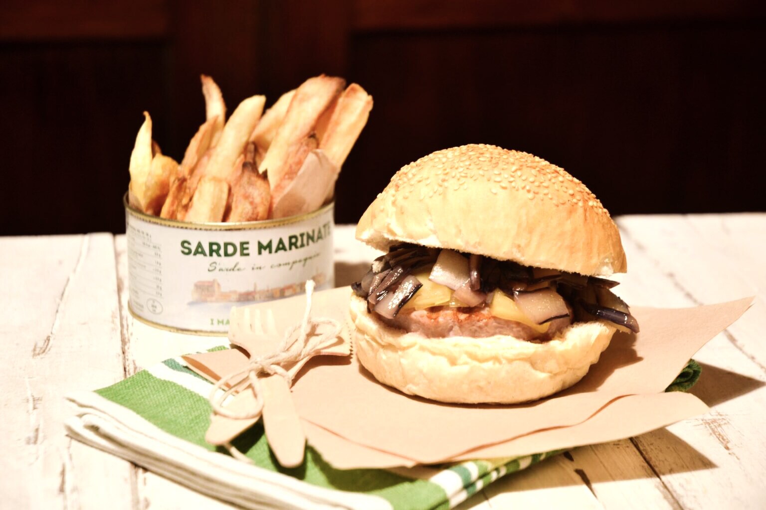 Hamburger mit rotem Radicchio aus Treviso IGP