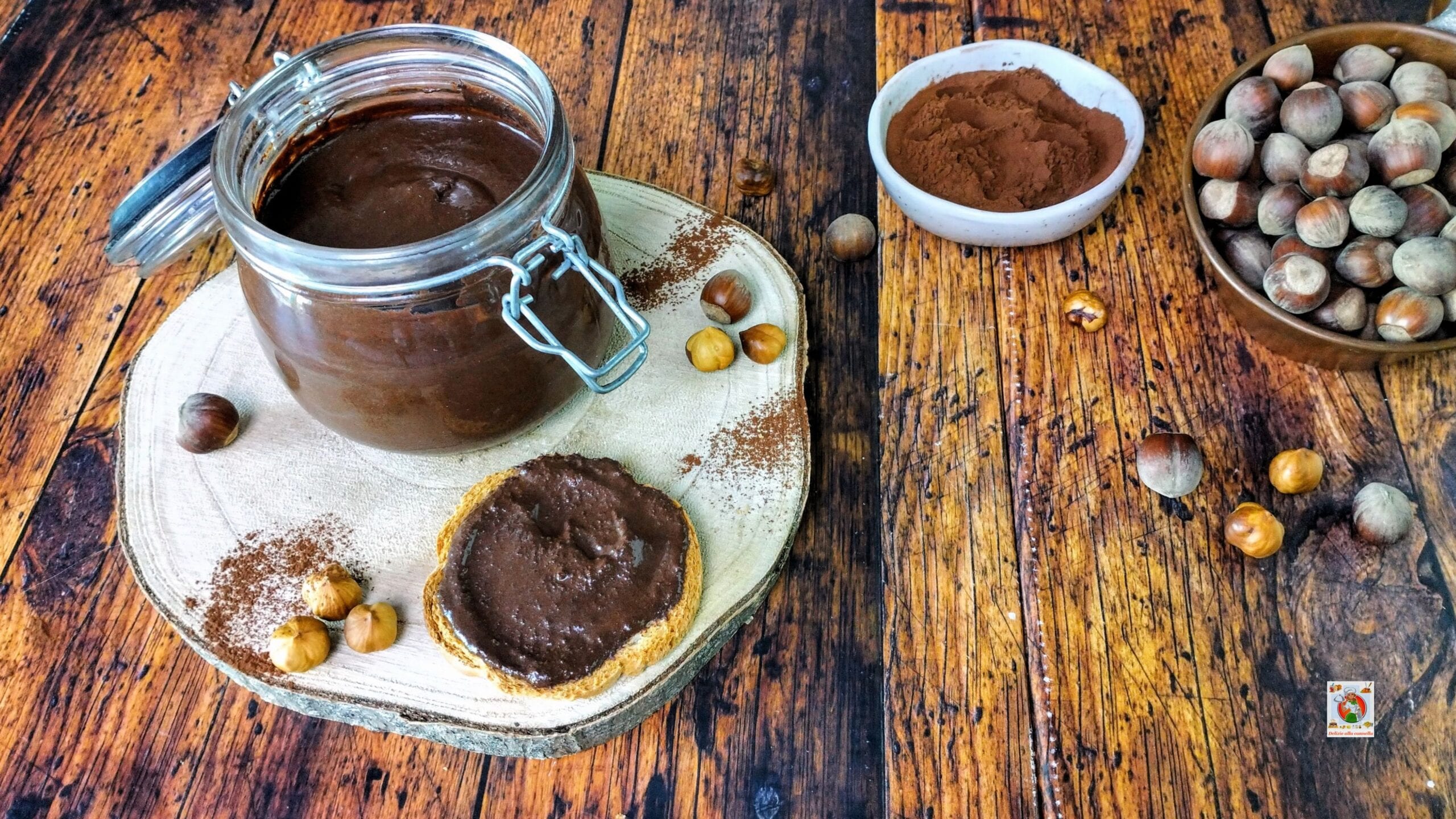 Haselnuss-Kakao-Creme: Die leichte Version, ohne Kochen und mit nur 4 Zutaten