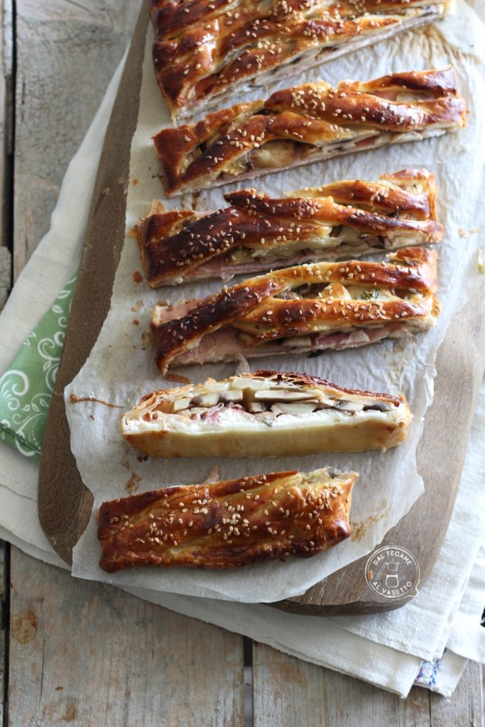 gefüllter Blätterteig in der Heißluftfritteuse gebacken