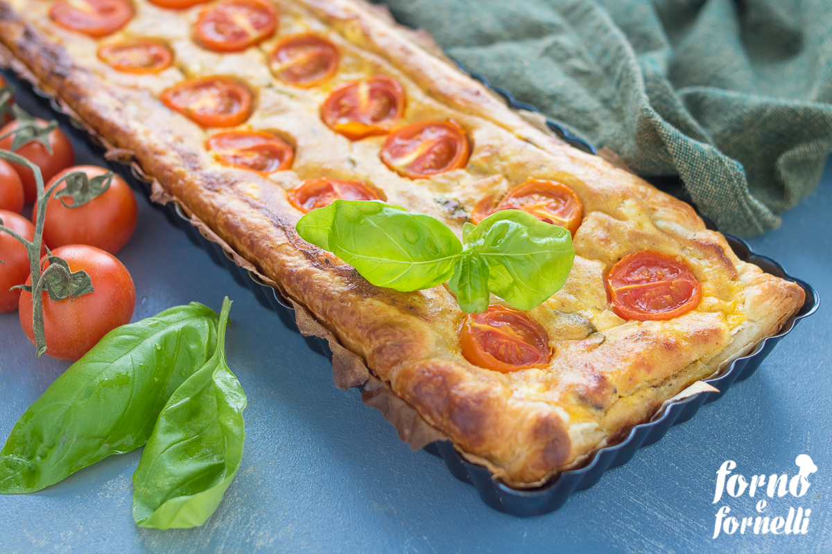 Herzhafte Torte mit Feta und Thunfisch