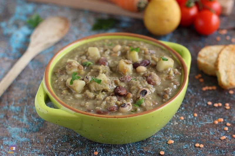 Hülsenfrüchte- und Kartoffelsuppe im Schnellkochtopf