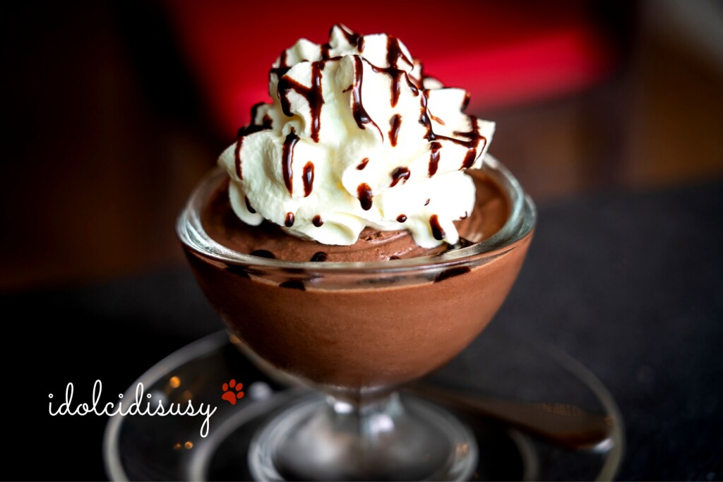 idolcidisusy Mousse aus Zartbitterschokolade - Rezept für Desserts Bimby