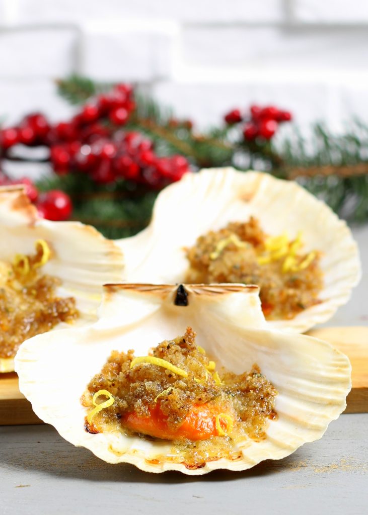 Überbackene Jakobsmuscheln mit Wein