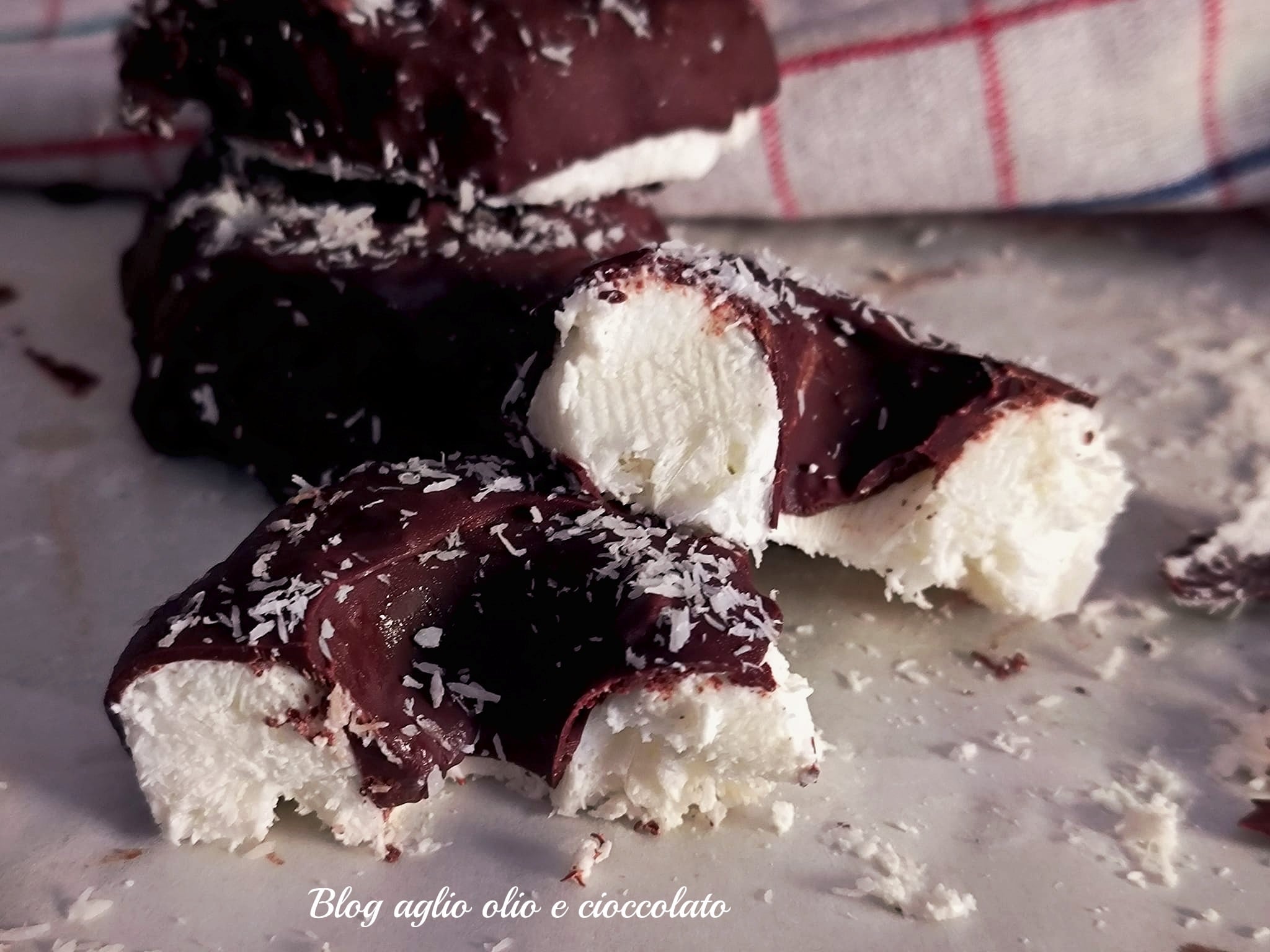 LOW-CARB REZEPT: JOGHURT UND KOKOSRINGE