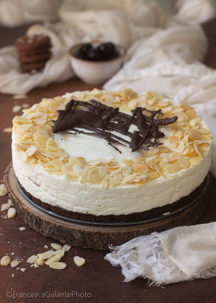 Kirsch- und Mandelkäsekuchen ohne Backen
