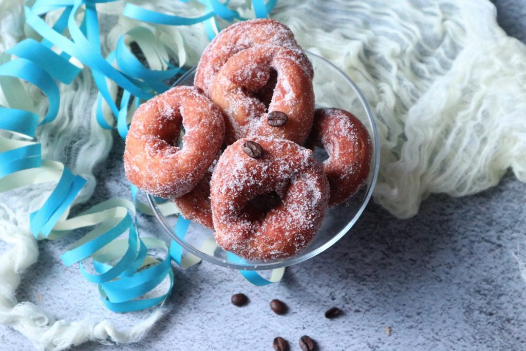 Kaffeegebackene Donuts