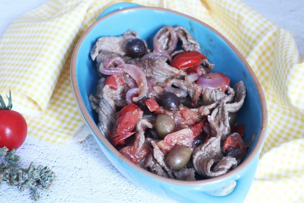 Kalbsstreifen mit Kirschtomaten