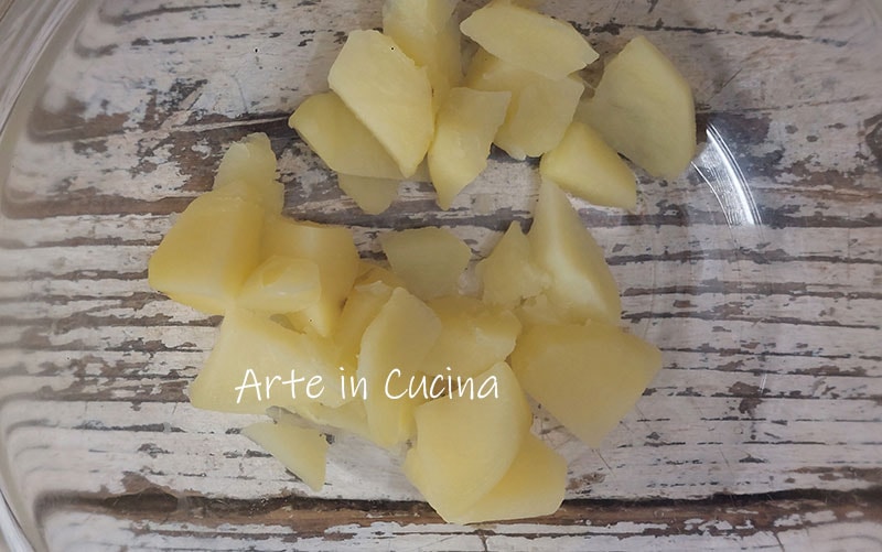 FLACHE KARTOFFEL-PIZZETTEN mit Speck und Provola