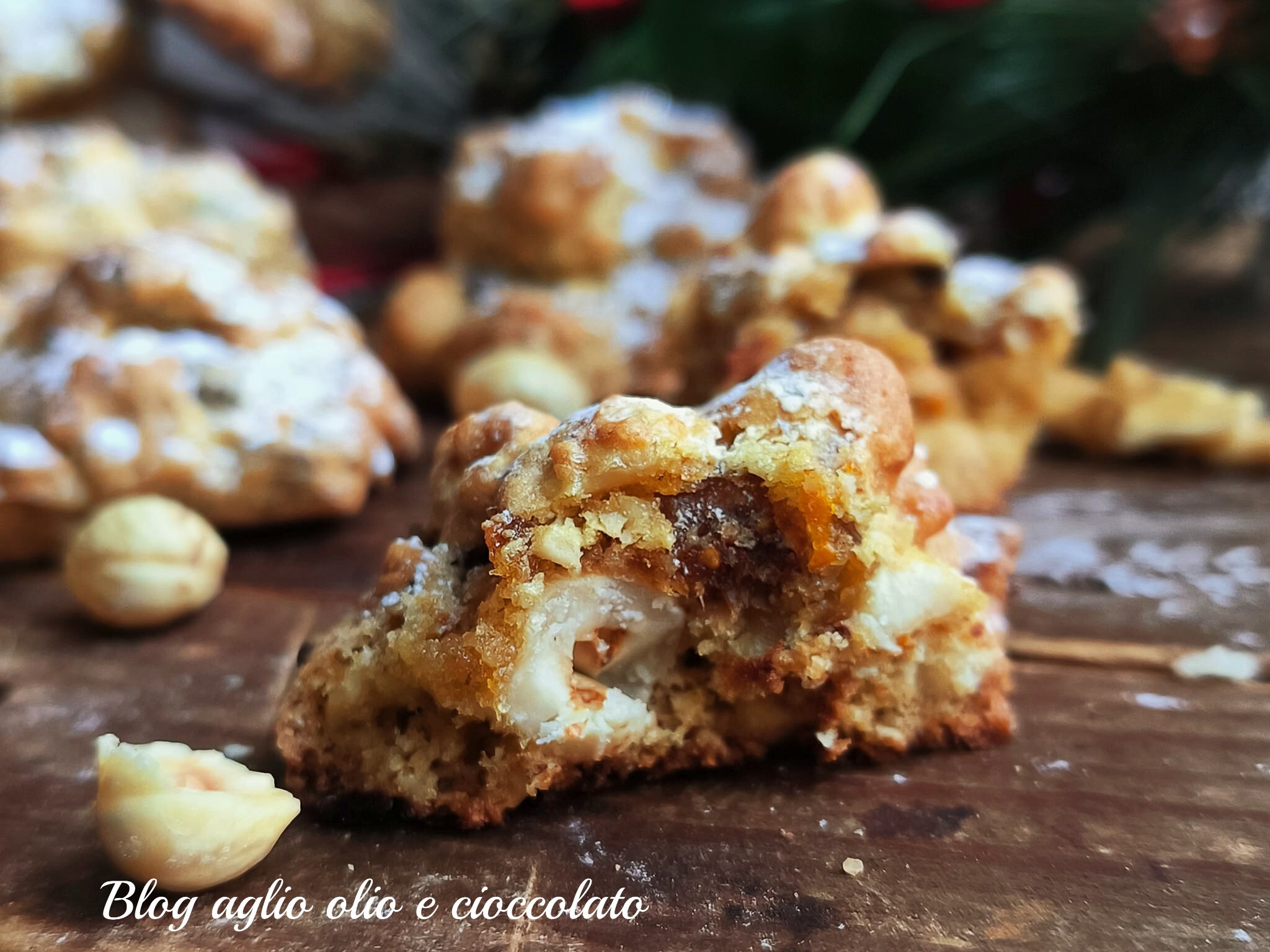 KEKSE MIT MANDELN WALNÜSSEN UND HASELNÜSSEN