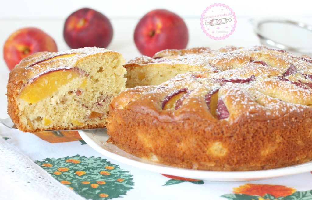 Kuchen mit Pfirsichen