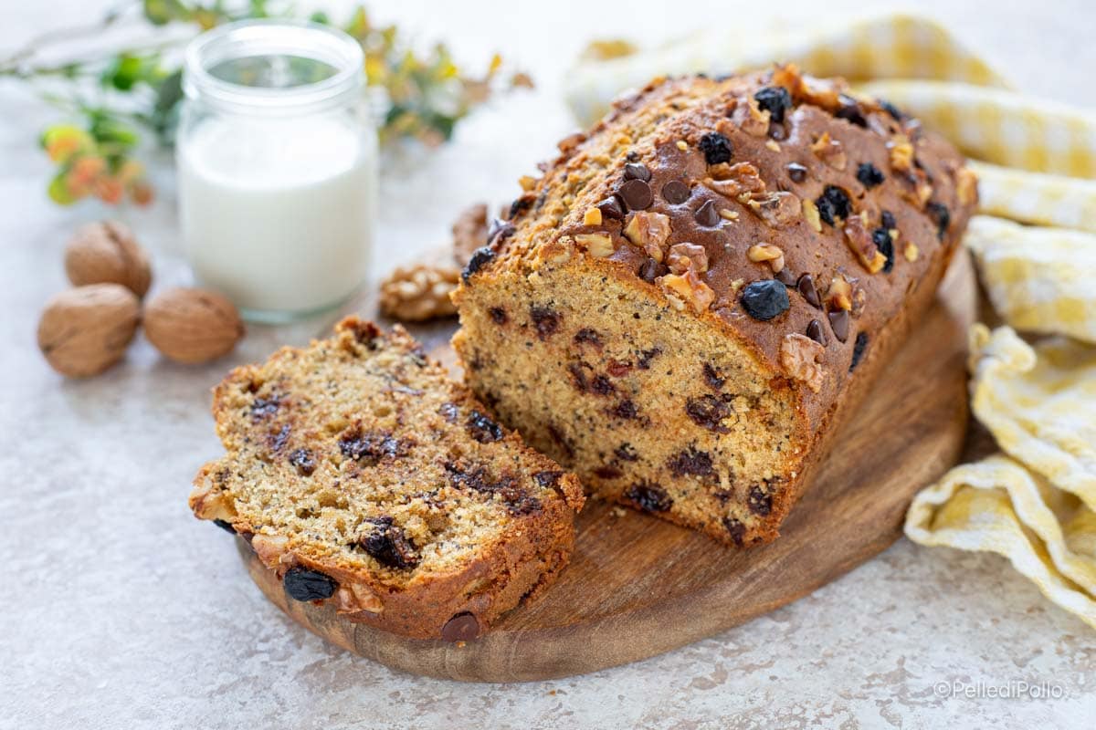 Vollkorn-Plumcake mit Schokolade und Rosinen