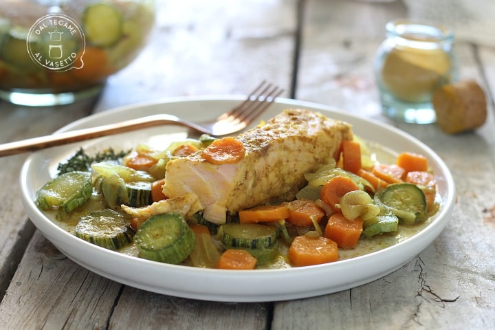 Lachs mit Curry im Glas gekocht