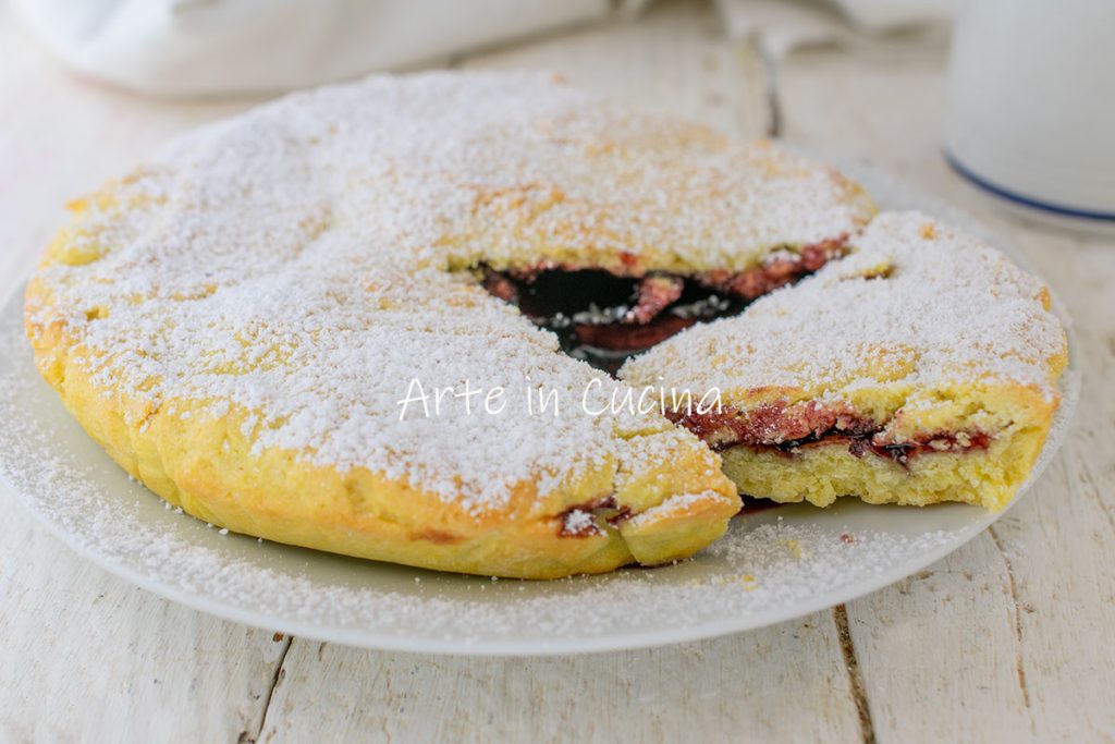 Leichter Kuchen mit Marmelade