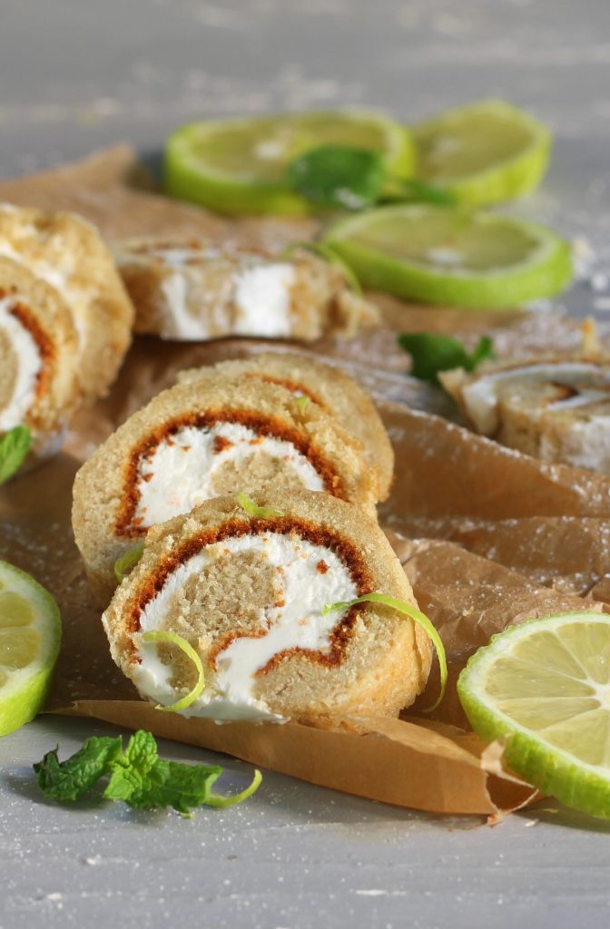 Rolle mit Zitronenjoghurtcreme