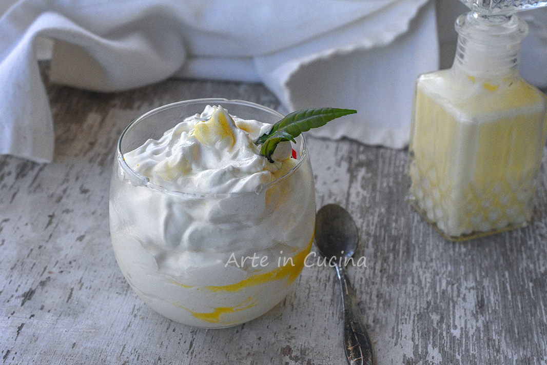 Limoncello-Mousse Dessert im Glas