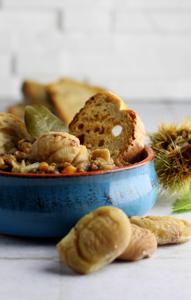 Linsen- und Kastaniensuppe