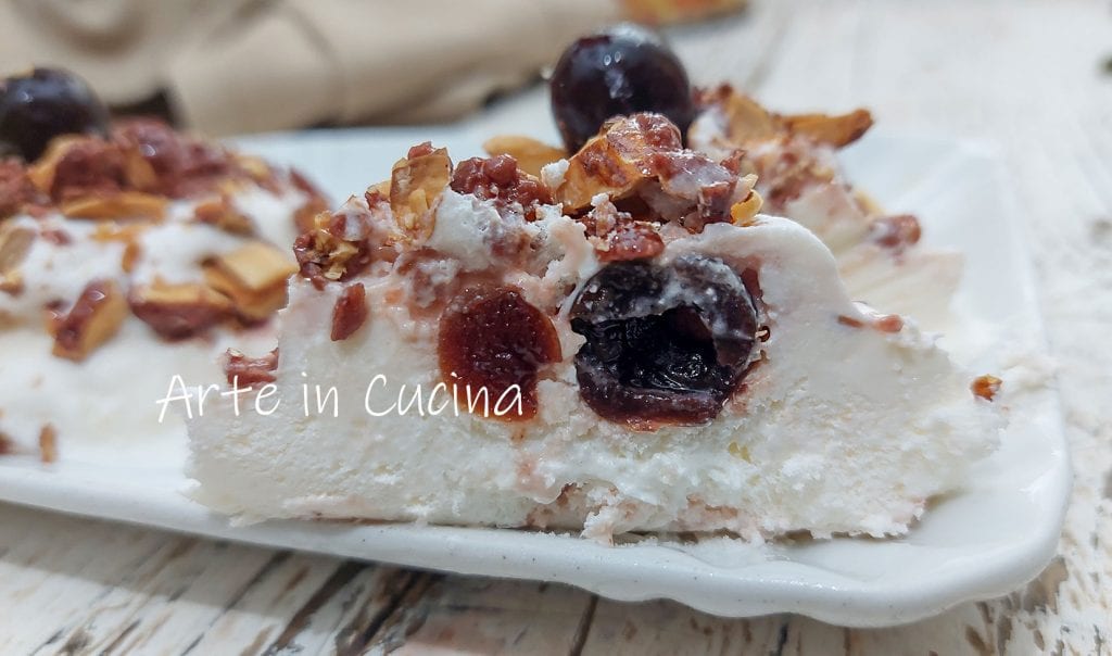 MANDELTOFFEE mit Amarenakirschen kaltes Dessert