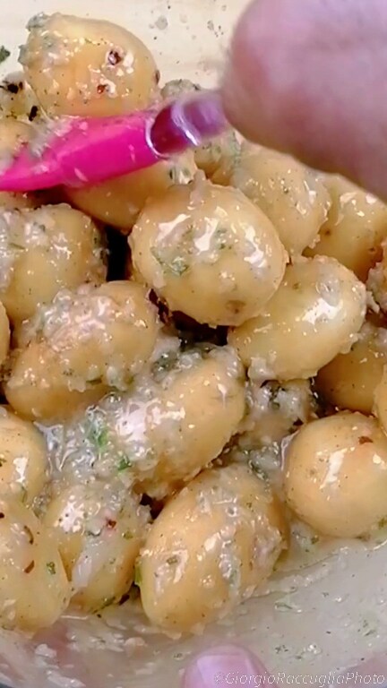 Hähnchenschenkel mit Kartoffeln