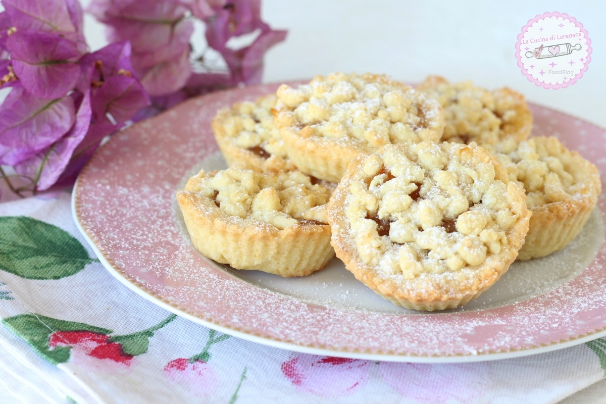 MINI STREUSELKUCHEN MIT MARMELADE, das köstliche und besondere Gebäck