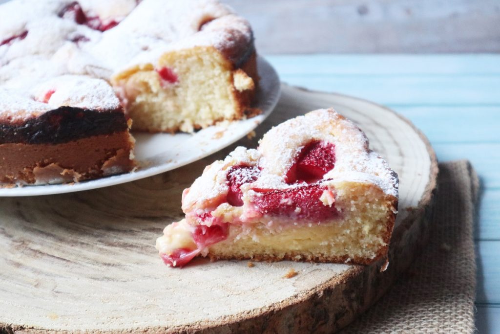 Nua-Kuchen mit Erdbeeren