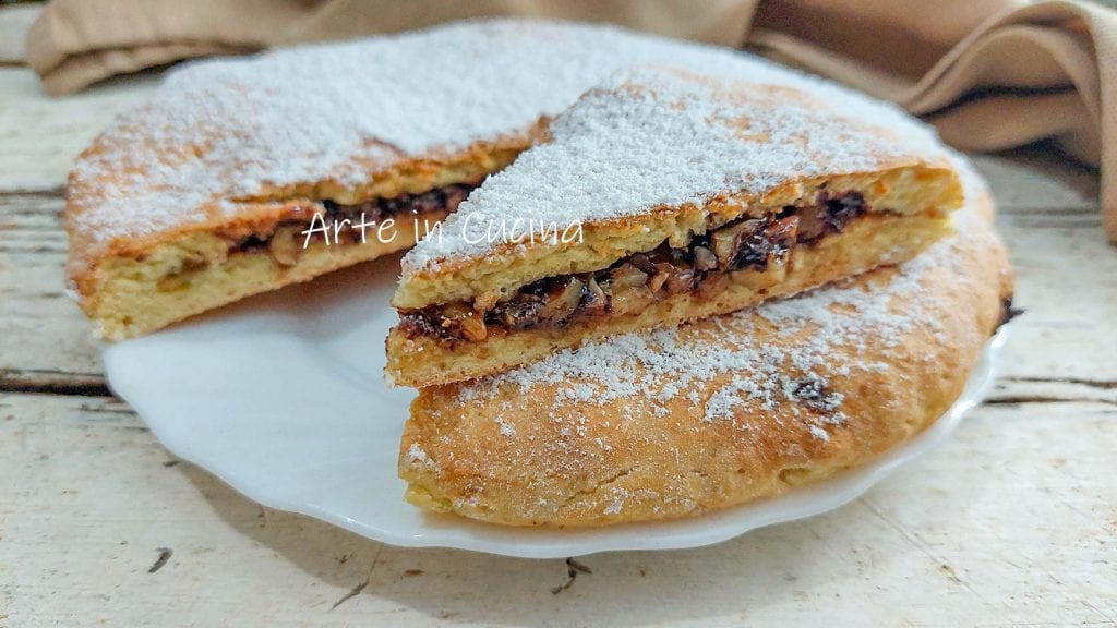 SCHNELLE NUTELLA- UND WALNUSS-FOCACCIA