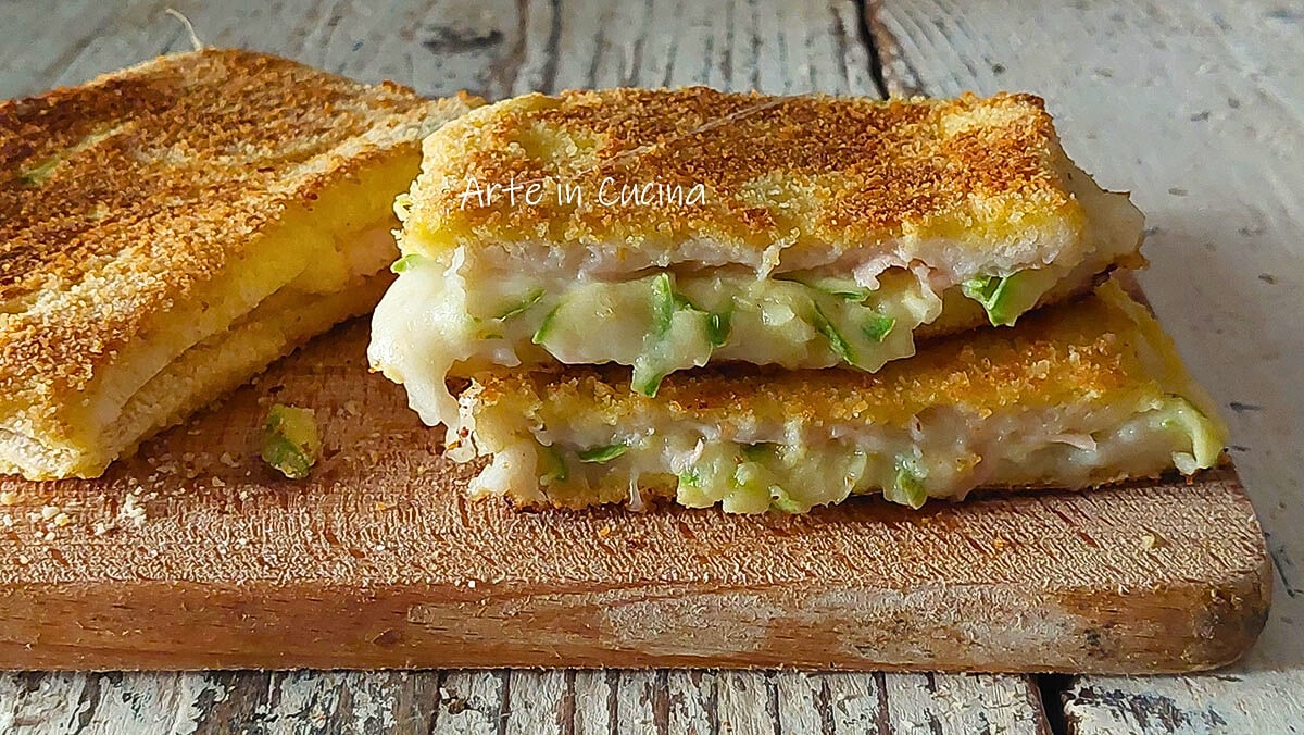 PANZEROTTO mit ZUCCHINI